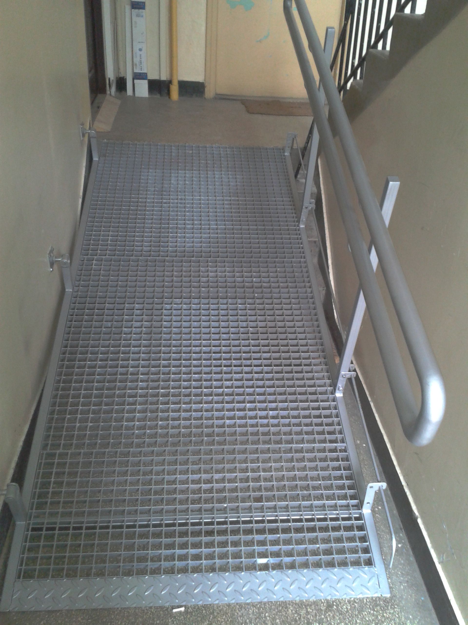 Podjazd dla niepełnosprawnych Warszawa – Balustrady1 nr 6